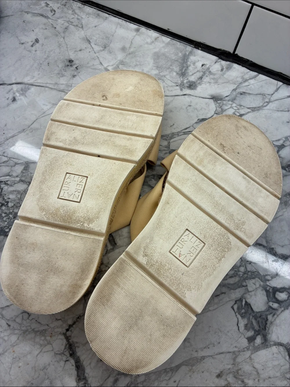Naturalizer Beige Knot-Front Slide rope  espadrille Sandals 9.5  runs big
